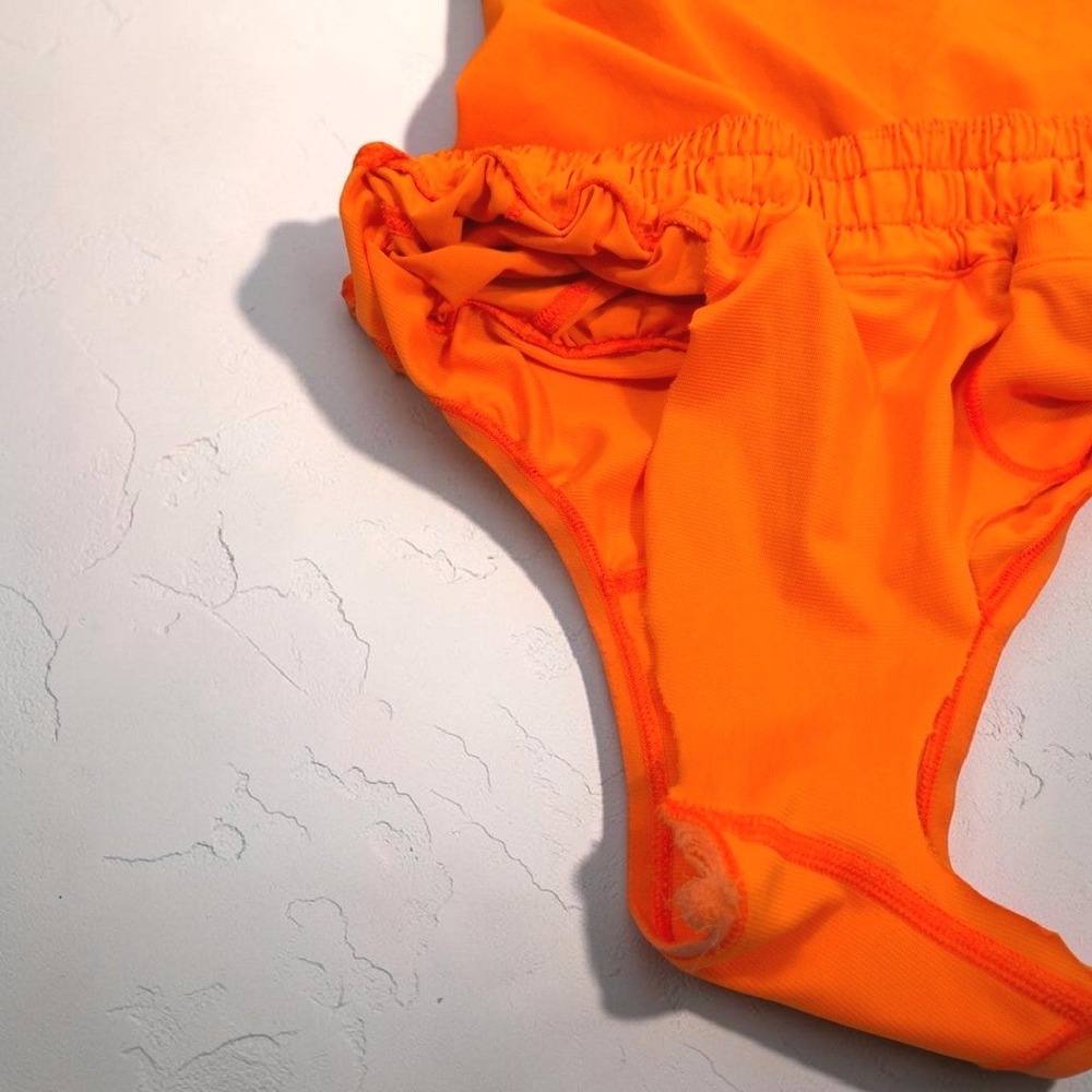 Lululemon Hotty Hot High-Rise Lined Shorts 4" Neon Orange Running Gym Womens 4 - Picture 8 of 9